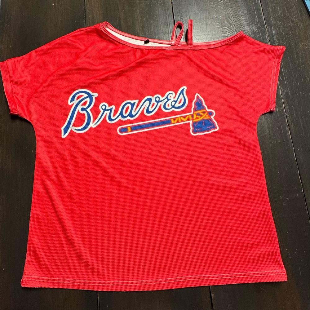 Women's Red Braves Short-Sleeve Mesh Jersey Top